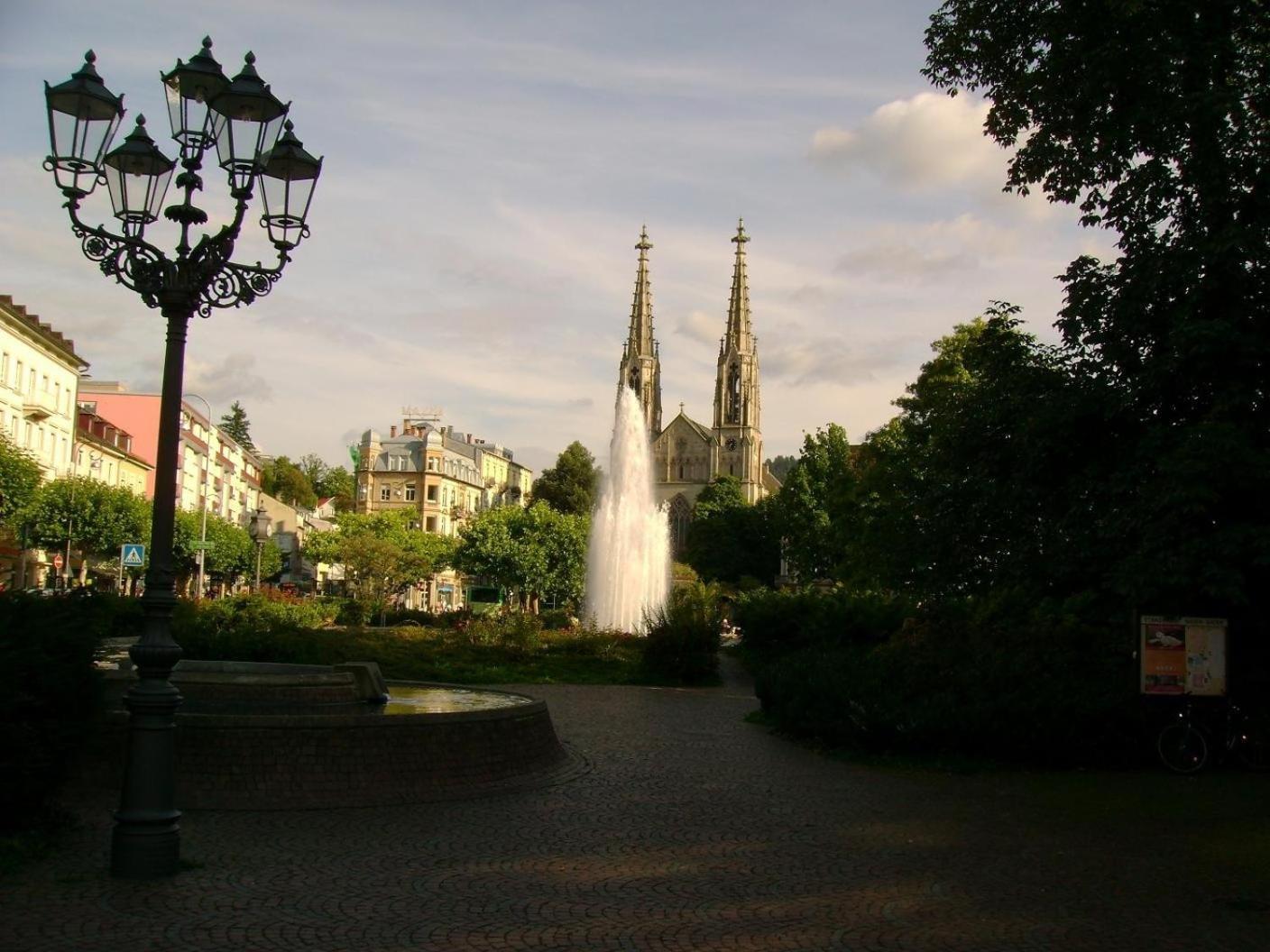 Du Russel Suite บาเดน-บาเดน ภายนอก รูปภาพ