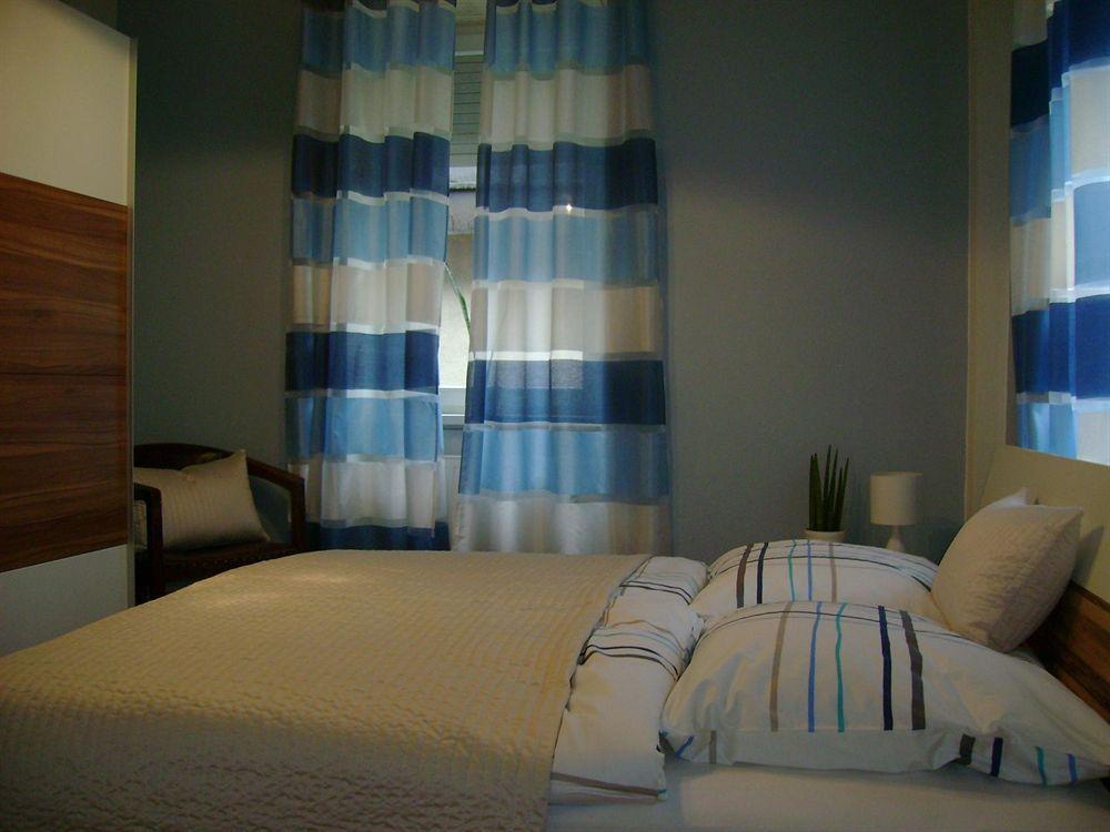 Du Russel Suite บาเดน-บาเดน ภายนอก รูปภาพ